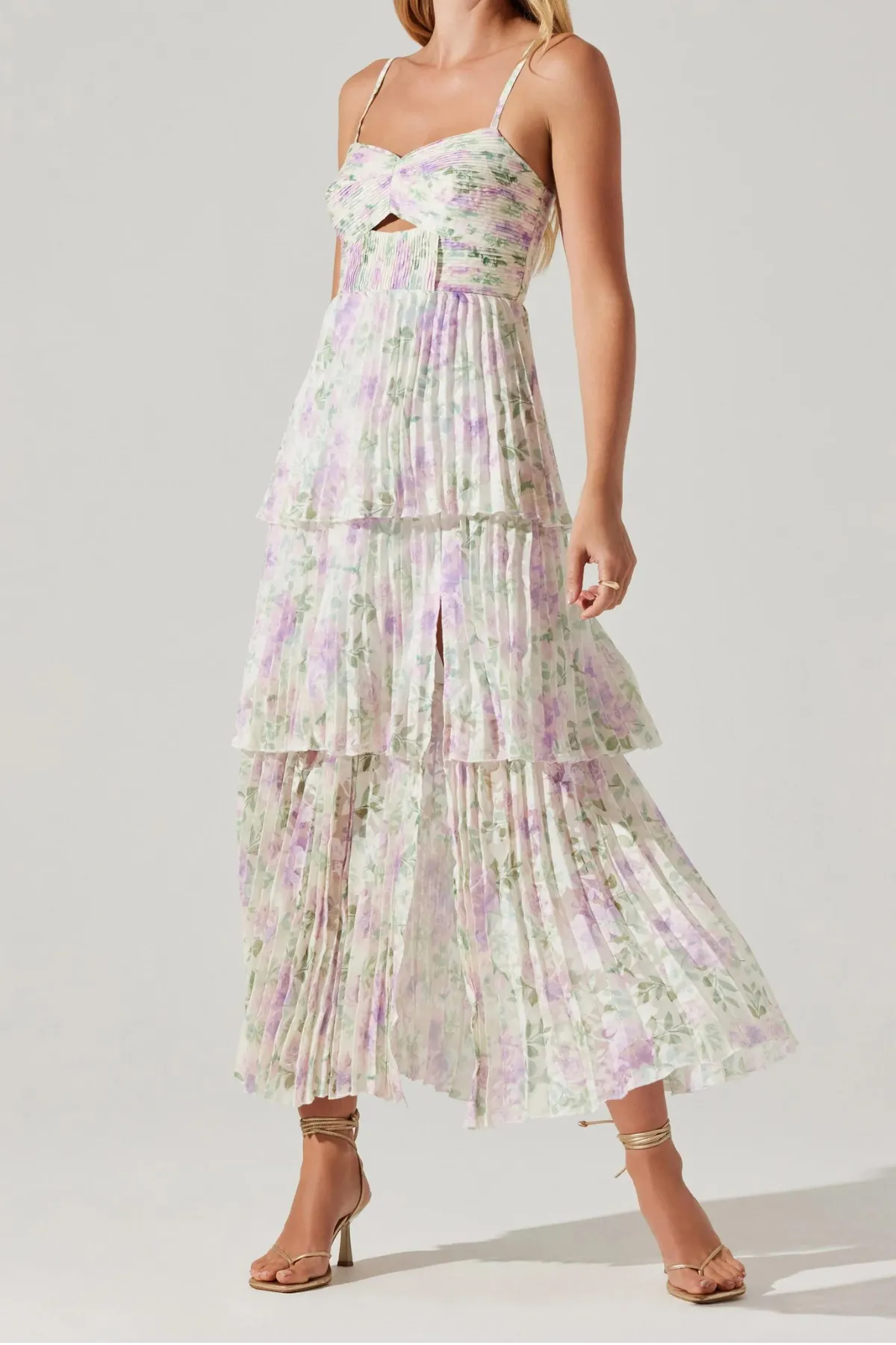 ASTR THE LABEL - EMMI FRONT CUTOUT TIERED DRESS