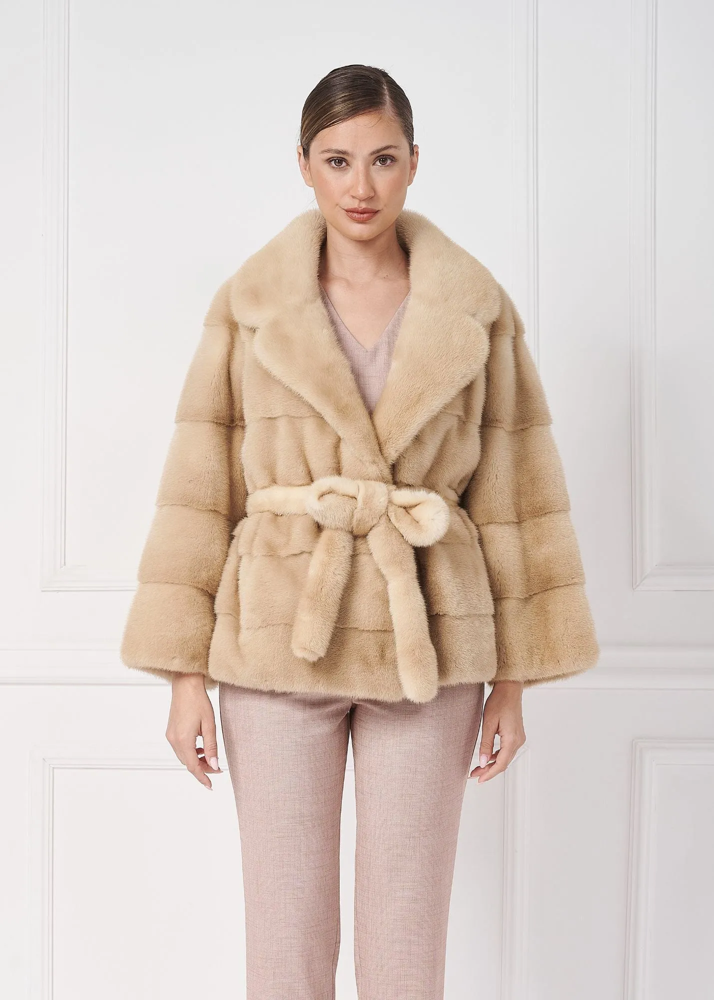 Classy and casual mink fur jacket with english collar