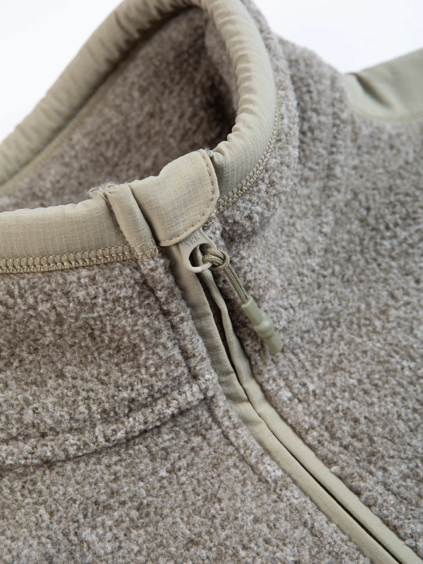 Nevis Fleece in Recycled Light Olive Marl