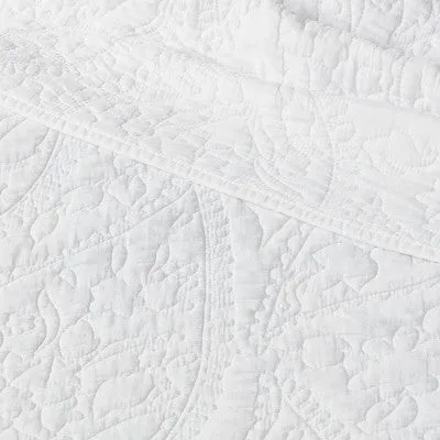 New - Threshold Quilt Microfiber Paisley Stitch Lightweight, White, Twin/TwinXL