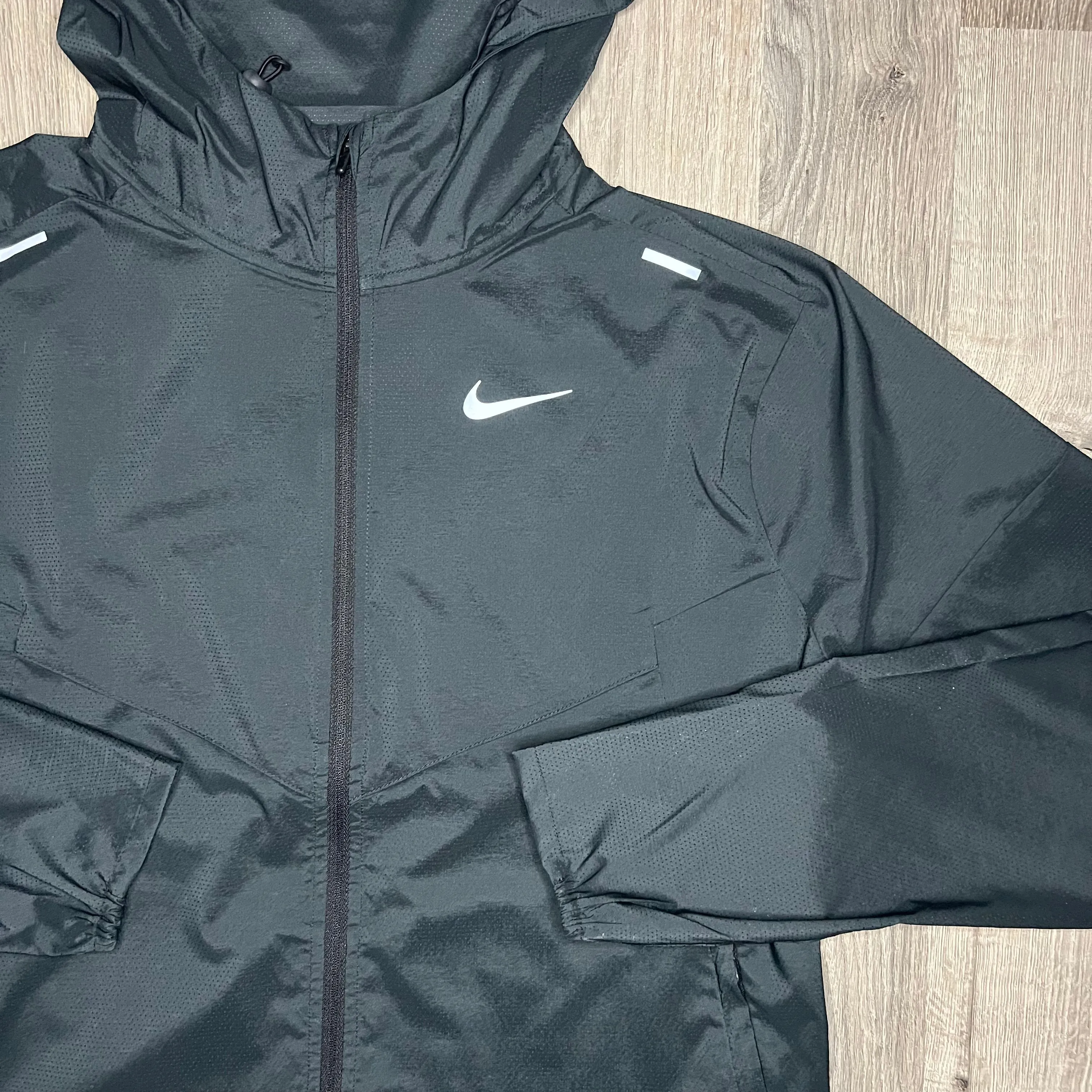 Nike Windrunner Black